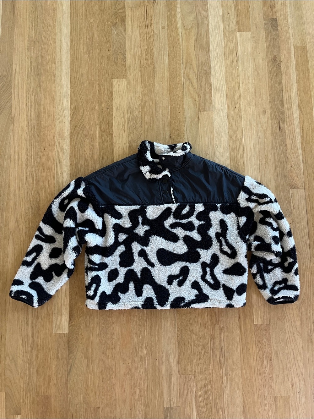 Grayson Threads Black & White Sherpa Pullover Jacket